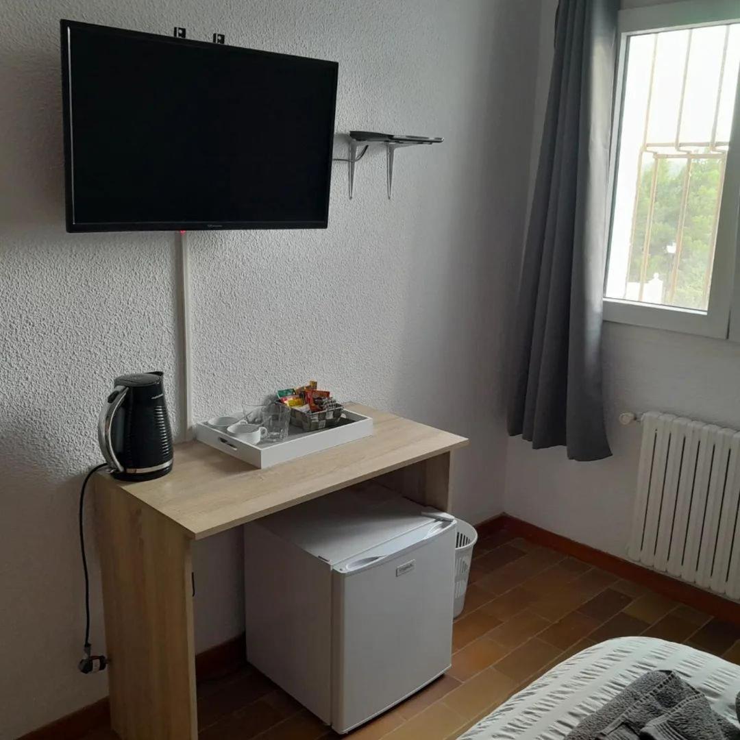 Djm Palms - Shared Casa Rural - Casa Rural Compartida - No Es Una Casa Privada Ayora 外观 照片